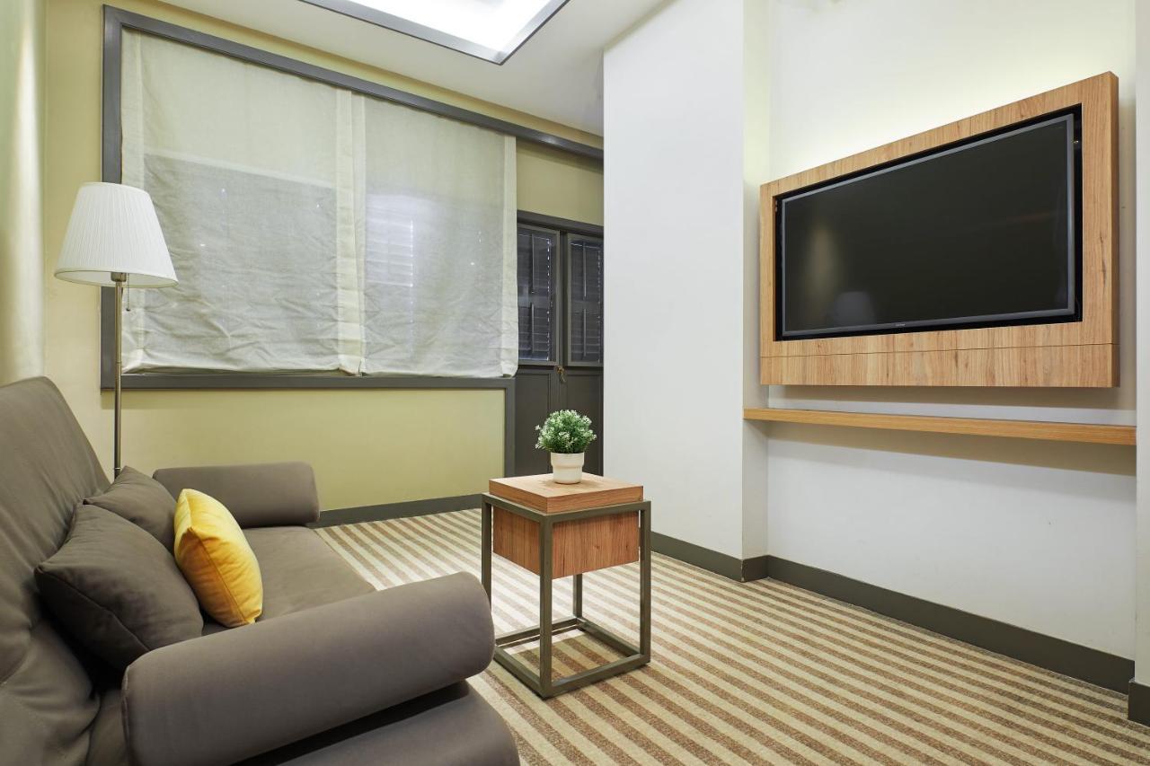 Dash Living Rochor Khách sạn
