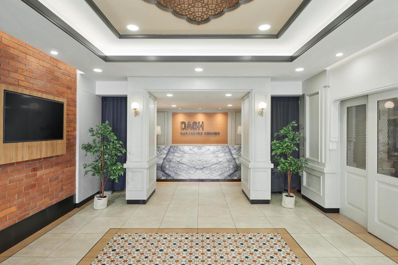 Khách sạn Dash Living Rochor 3*